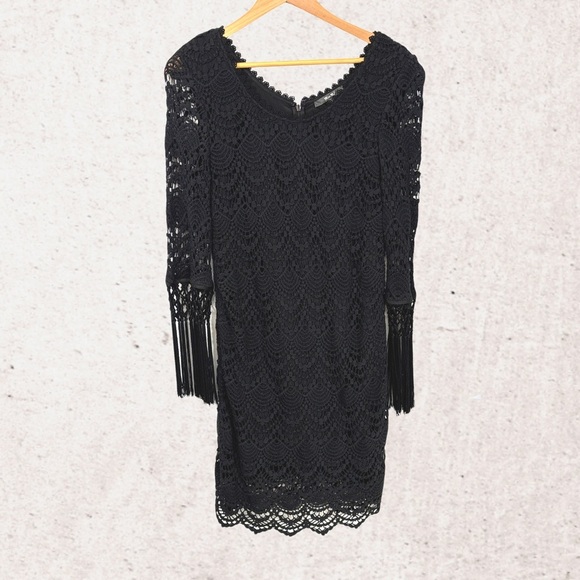 Miss Me Black Sheath Dress with Bell Sleeves and V-Neck - Picture 1 of 4